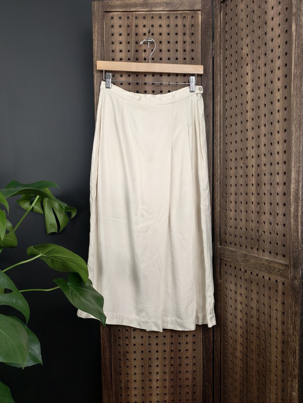 Vintage Tommy Bahama Cream Silk Midi Skirt